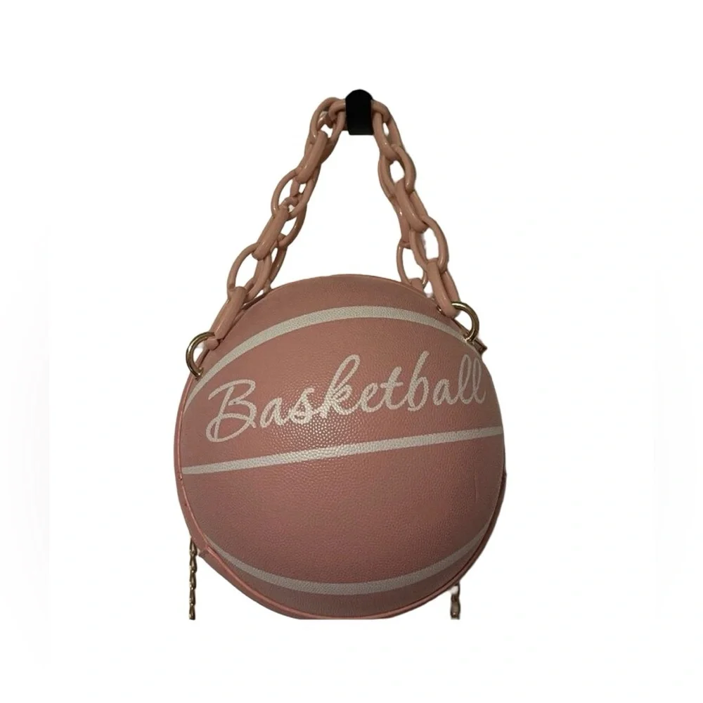 Adorable pink round basketball purse - Picture 1 of 10